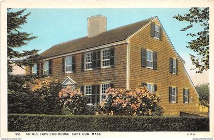 B41441 An Old Cape Cod House Cape Cod Mass  usa