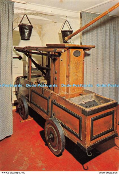 D061421 Rye Museum. The 18th century Rye Parish fire engine. Braham. C3687X. Jud