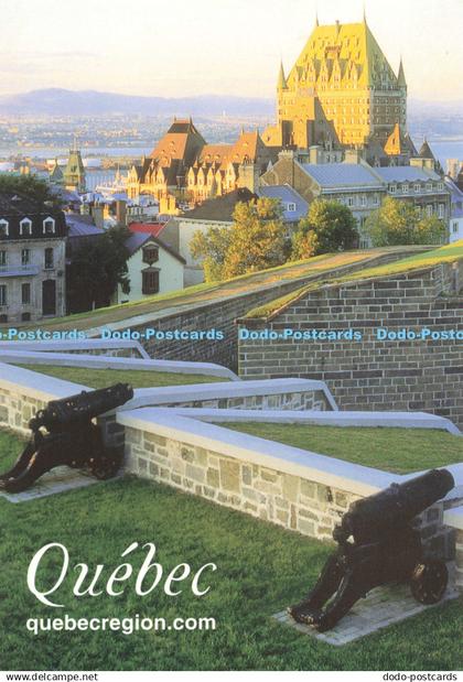 D135008 Quebec Chateau vu de la Citadelle Luc Antoine Couturier Quebec and Are T