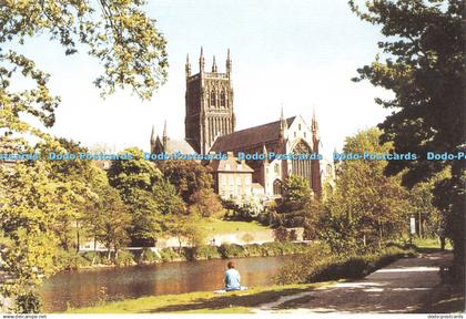 D143396 Worcester Cathedral J R Mason Worcester Cathedral Gift Shop Lithographic
