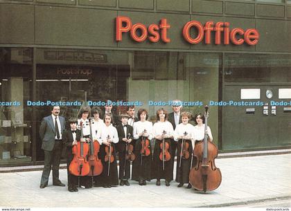 D252505 Belfast City of Belfast Youth Orchestra at Castle Place Post Office Post