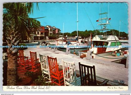 D312013 S. C. Hilton Head Island. Harbour Town. Sea Pines Plantation. Photo Arts