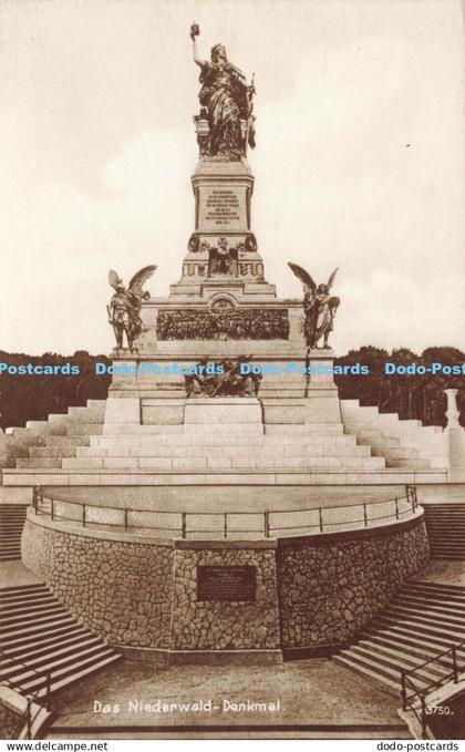 R212101 Das Niederwald Denkmal 3750