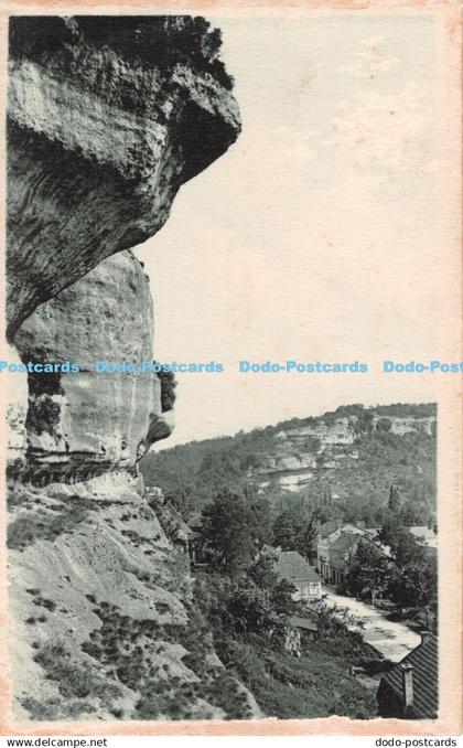 R491815 Les Eyzies Dordogne Capitale Prehistorique Les Grands Rochers Mercier Pa