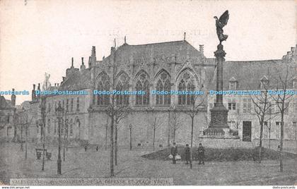 R508977 Valenciennes Monument de la defense et Place Verte