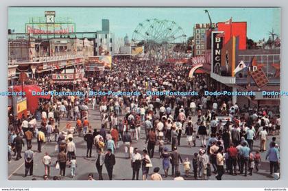 R806366 Midway. Part of the Huge Fun Loving Crowd in the Mile and a Half Long Mi