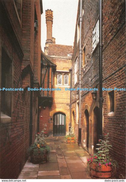 D114347 London. Hampton Court Palace. Fish Court. Lithographics. Crown