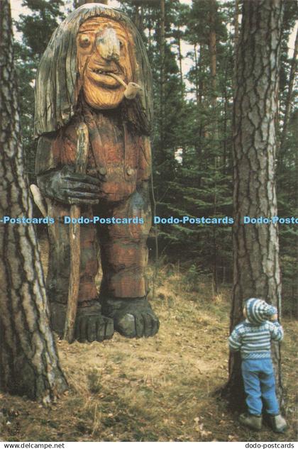 D249021 Durham City Sniperley Hall The Norwegian Garden Troll Johannes Hjelmelan