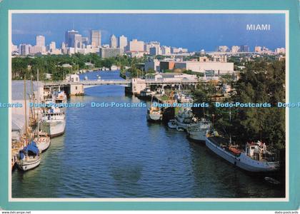 D300294 Miami Scenic Waterway of Beautiful Miami Florida Florida Natural Color W