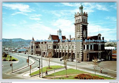 D320420 New Zealand. Railway Station. Exterior of Railway Station. Fotocentre. C