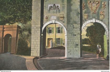 PC24735 Southport Gates. Benzaquen