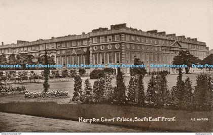 R049328 Hampton Court Palace South East Front RP