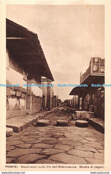 R383373 Pompei Nuovi scavi sulla Via dell Abbondanza Mostre di negozi Shopkeeper