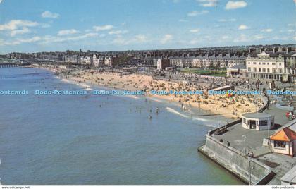 R728142 Lowestoft South Beach 1964
