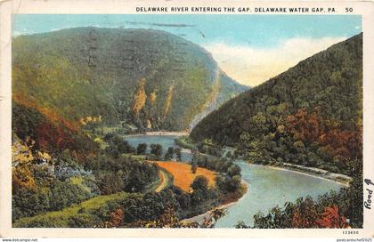 US6514 delaware river entering the gap delaware water gap  pa  usa