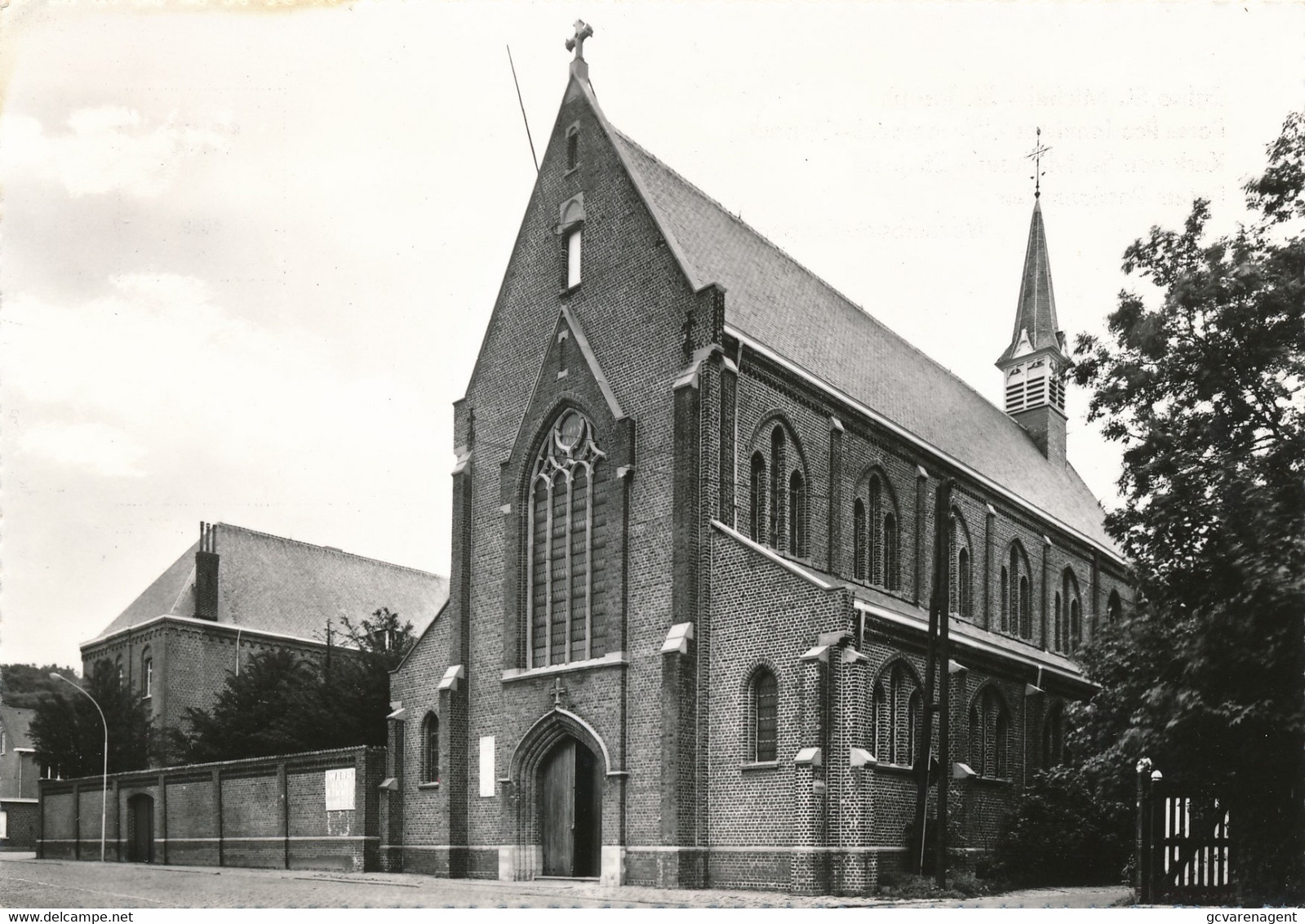 WEZEMBEEK OPPEM  KERK VAN ST MICHAEL    PHOTOCARD      2  SCANS