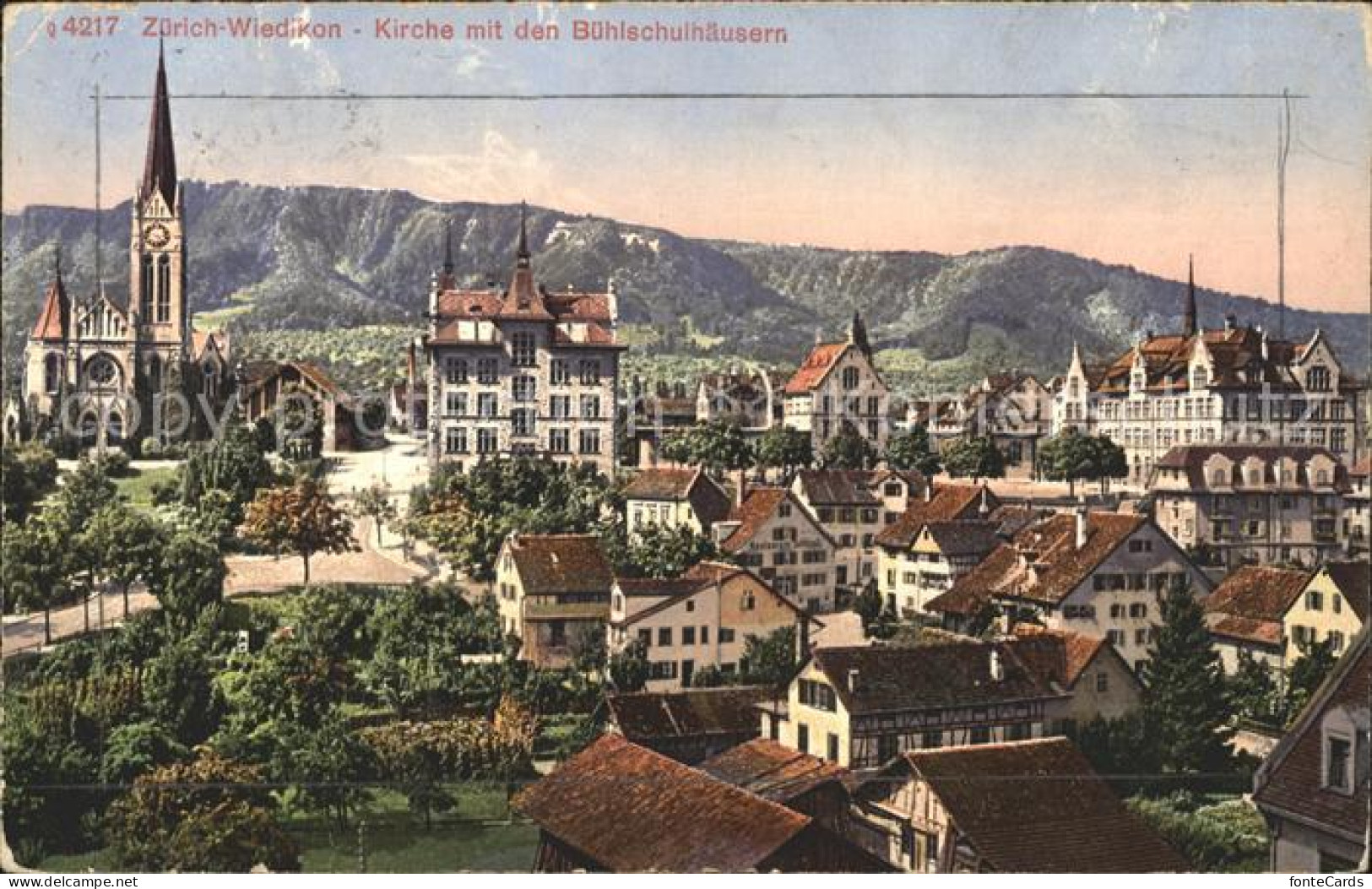 Wiedikon Kirche mit Buehlschulhaeusern