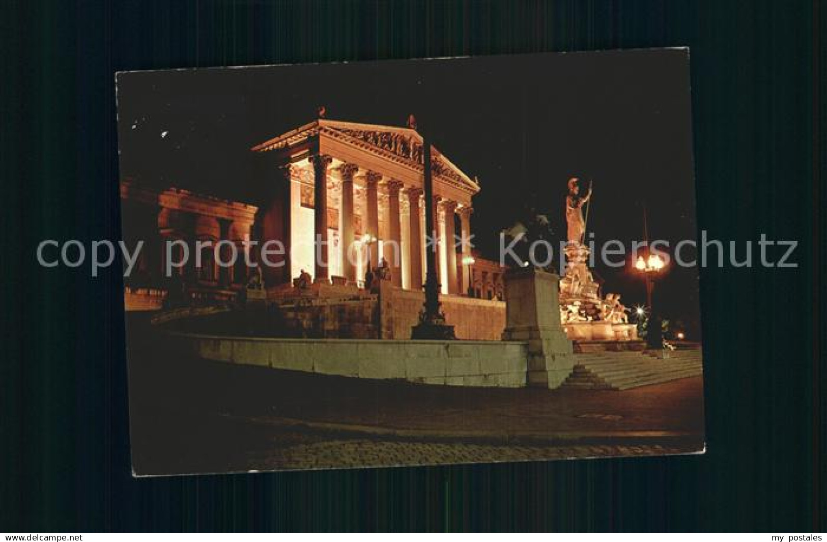 Wien Parlament Ringstrasse bei Nacht