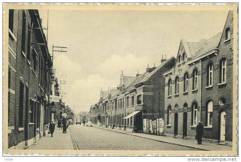 Willebroek :  Overwinningsstraat  (  old car  VW kever )