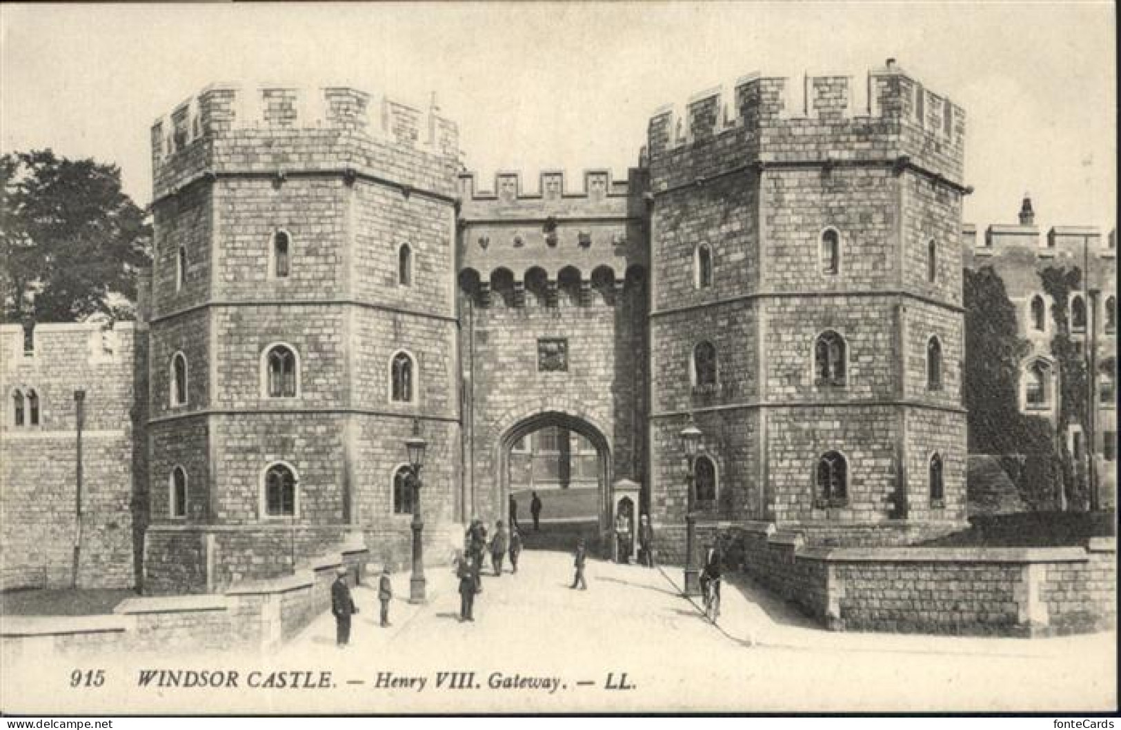 Windsor Castle Windsor Castle
Henry VIII. Gateway