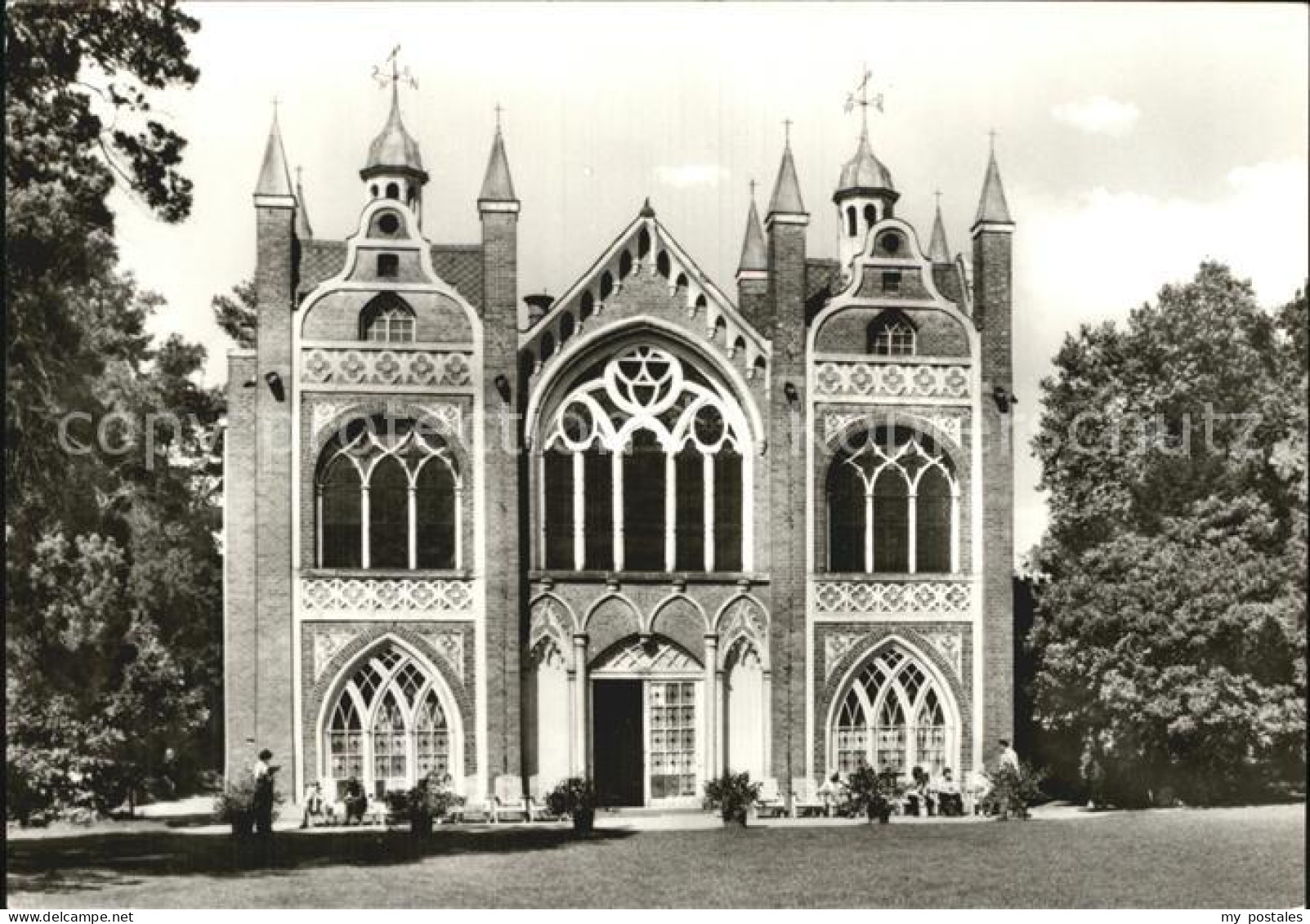 Woerlitz Gotisches Haus Gartenseite
