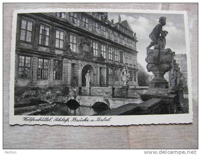 Wolfenbüttel -Schloss , Brücke und Portal  1940     D94784