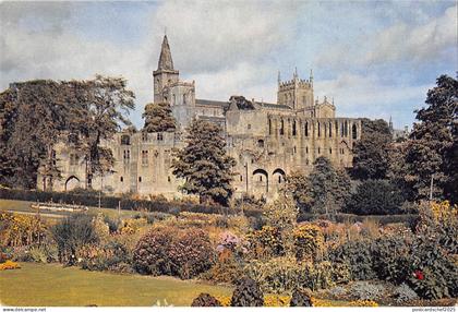 B97320 dunfermline  abbey fife scotland