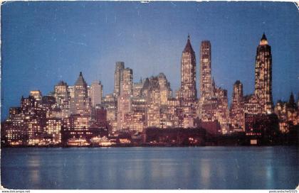 BR23479 Skyline view of downtown Manhattan and wall street    usa