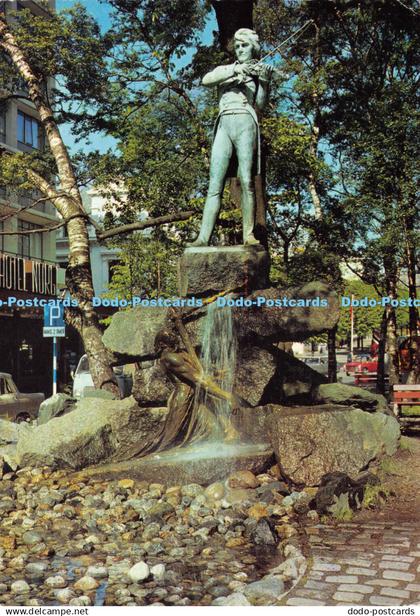 D031622 Bergen. Norway. Ole Bull. statuen utenfor Hotel Norge. Mittet