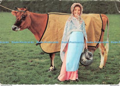D133138 Girl and Cattle Jersey Premier Premier Printers 1961