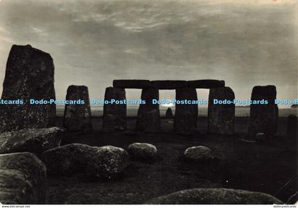 D199683 Wiltshire Stonehenge Sunrise Crown
