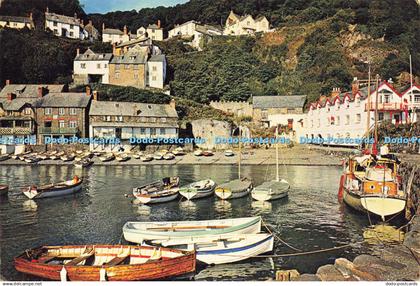 D217569 Devon Clovelly Harbour