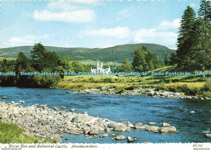 D221377 Aberdeenshire River Dee and Balmoral Castle Valentine
