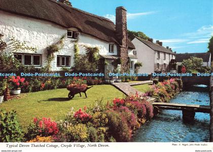 D247553 North Devon Croyde Village Typical Devon Thatched Cottage John Hinde Ltd