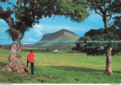 D273534 Co Sligo Benbulben Mountain