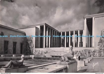 D291863 Paris en Flanant. Palais de Tokio. Yvon. RP