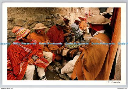 D302897 Men Chewing Coca Apolobamba Hombres Masticano Coca Eric Lawrie Andean Im
