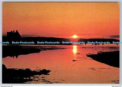 D315978 Isle of Arran. Sunset at Lochranza. Braemar Films Limited. Berwickshire.