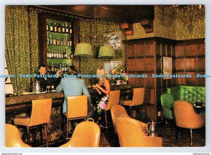 D336449 Mount Nelson Hotel. Lord Nelson Cocktail Bar. Eric Cartlidge