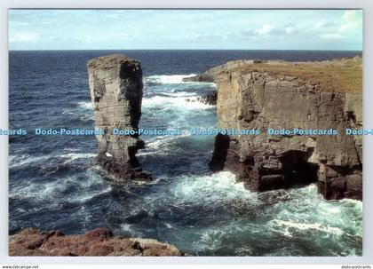 D337984 Orkney. Yesnaby Castle. Charles Tait. Nevisprint