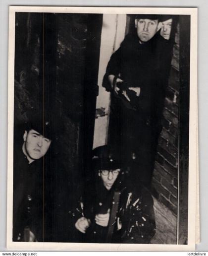Photographie Irlande du Nord,1971, Raid de IRA sur une caserne britannique Omagh