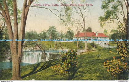 R005005 Bronx River Falls Bronx Park New York