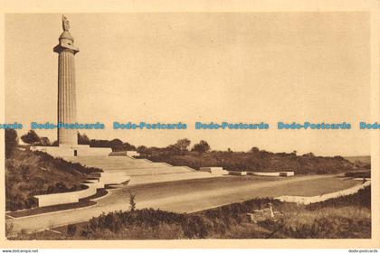 R084225 Montfaucon. Monument Americain. Verdun