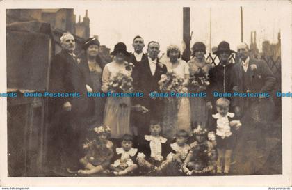 R149809 Old Postcard. Wedding Photo