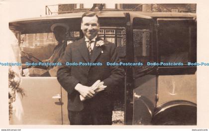 R225742 Man Car Driver Wedding