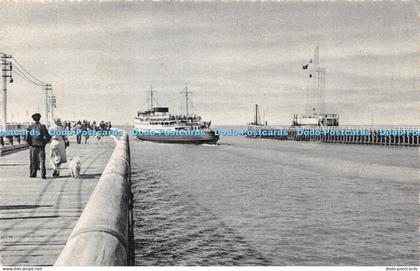 R424451 Ostende Arrivee de la malle John Prevot