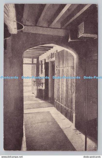 R807699 Lygon Arms. Broadway. the Entrance Hall