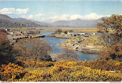 uk47094 portmadoc harbour caernarvonshire wales uk