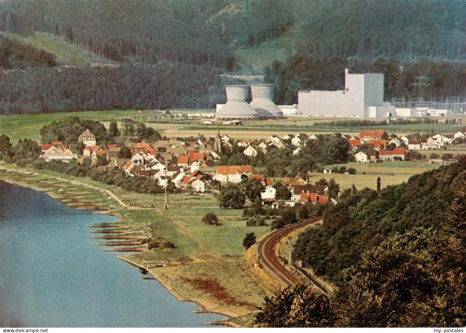 Wuergassen Beverungen Panorama Kernkraftwerk