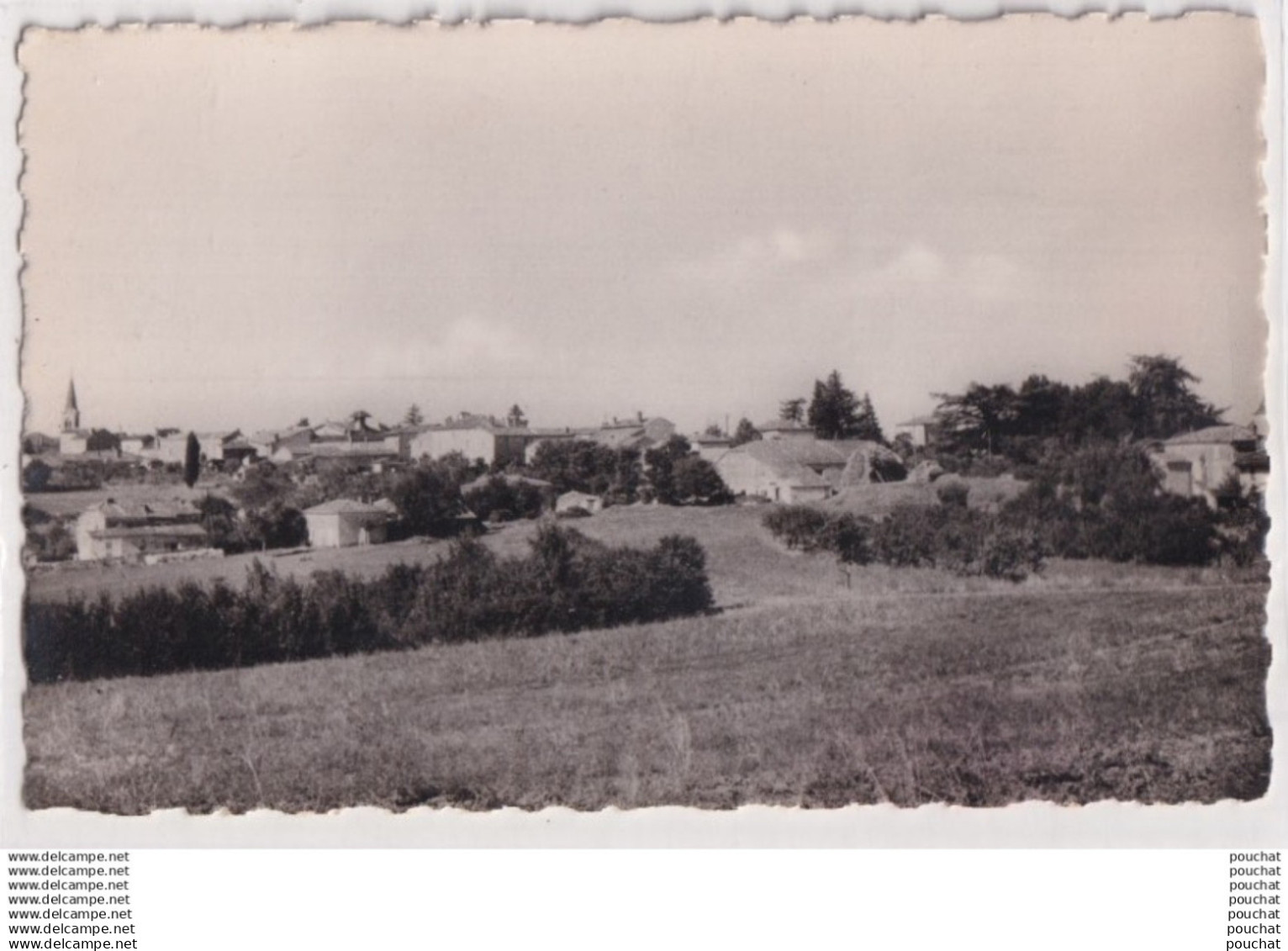 X20-47) LAROQUE TIMBAUT (LOT ET GARONNE) VUE GENERALE - ( 2 SCANS )